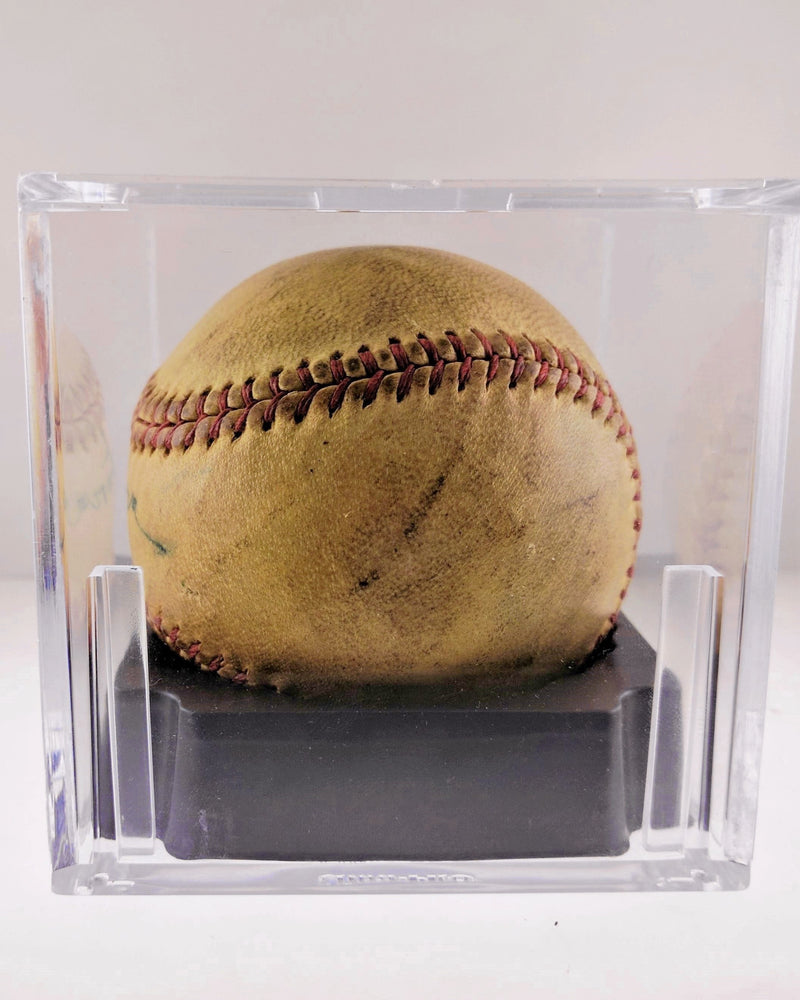 1930s Original Babe Ruth Single Signed Baseball Mint Condition w/ PSA/DNA COA- $50K VALUE APR 57
