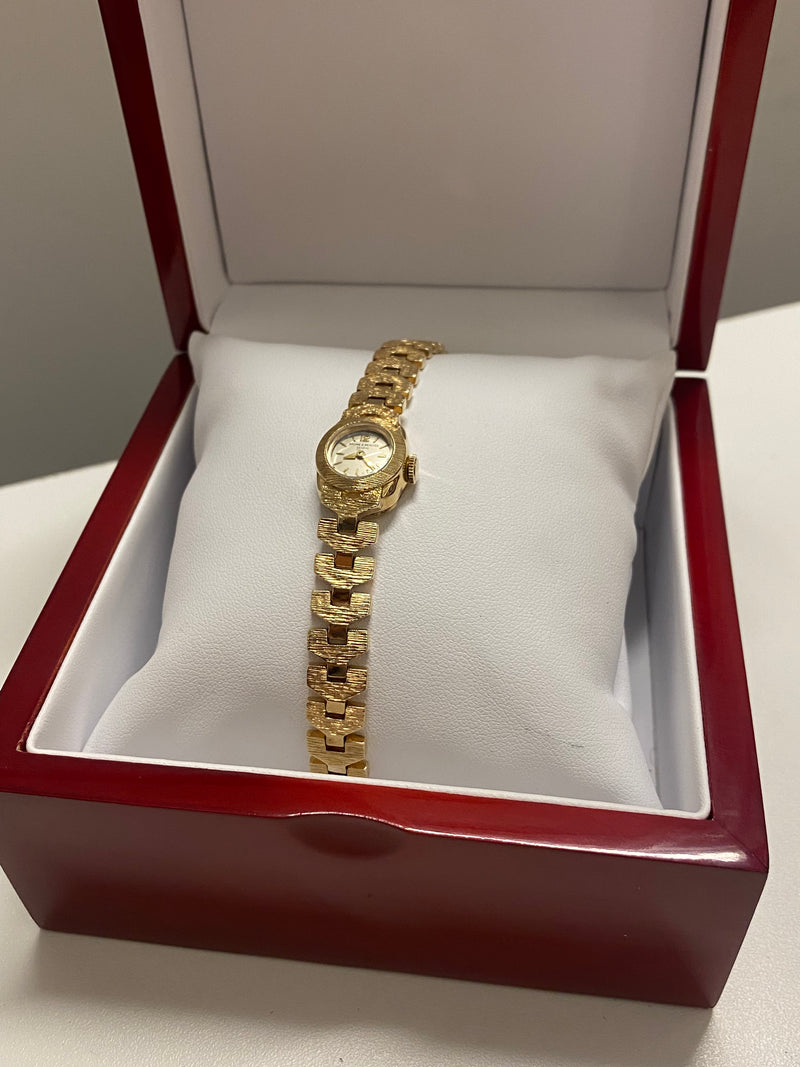 Baume & Mercier Ladies Solid Gold Vintage Watch c1940s Vintage Mint $16KAP&COA!! APR 57