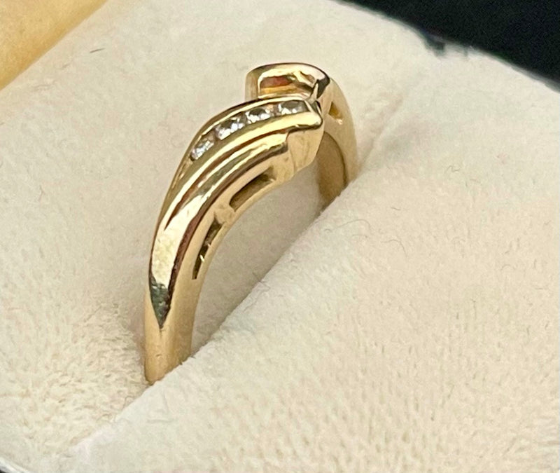 Unique Designer's SYG  Diamond Ring - $2K Appraisal Value w/CoA! APR57