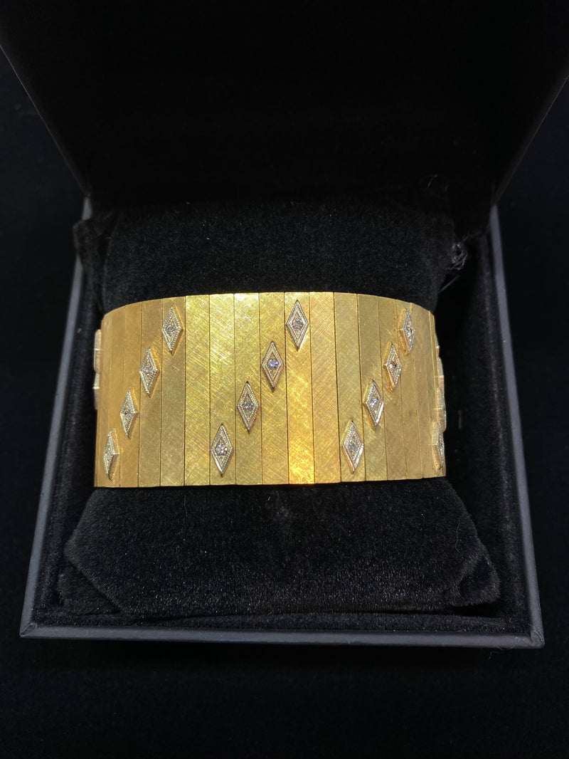 Vintage 1930's Designer 18K Yellow Gold Textured Bracelet with 32 Diamonds! - $30K Appraisal Value w/CoA} APR 57