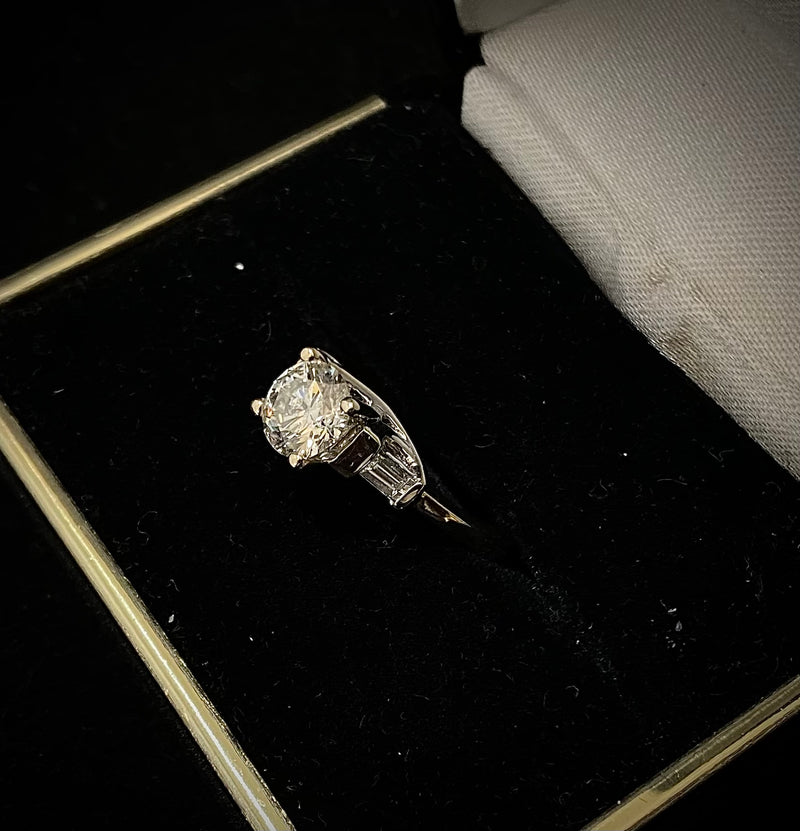 Solid White Gold 3-stone Diamond Engagement Ring - $30K Appraisal Value w/ CoA! } APR57