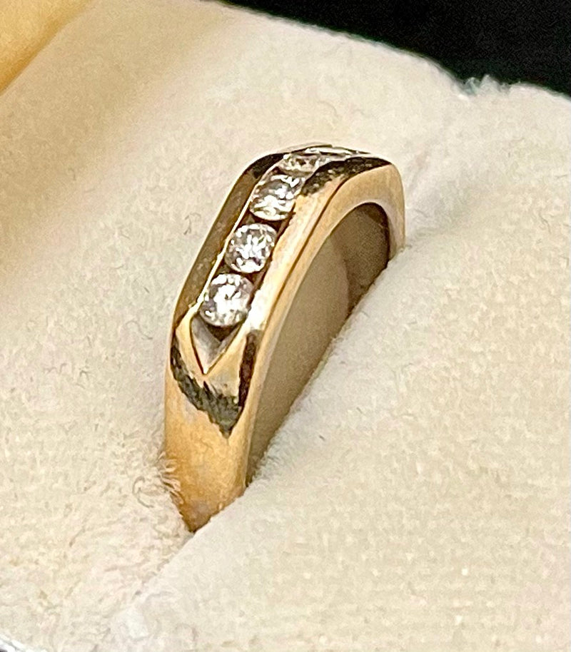 Contemporary SYG Channel Setting Diamond Band Ring - $6K Appraisal Value w/CoA! APR57