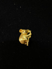 TIFFANY & CO. Vintage 18K Yellow Gold Koala Bear Brooch/Pin w Rubies - $20K Appraisal Value! } APR 57
