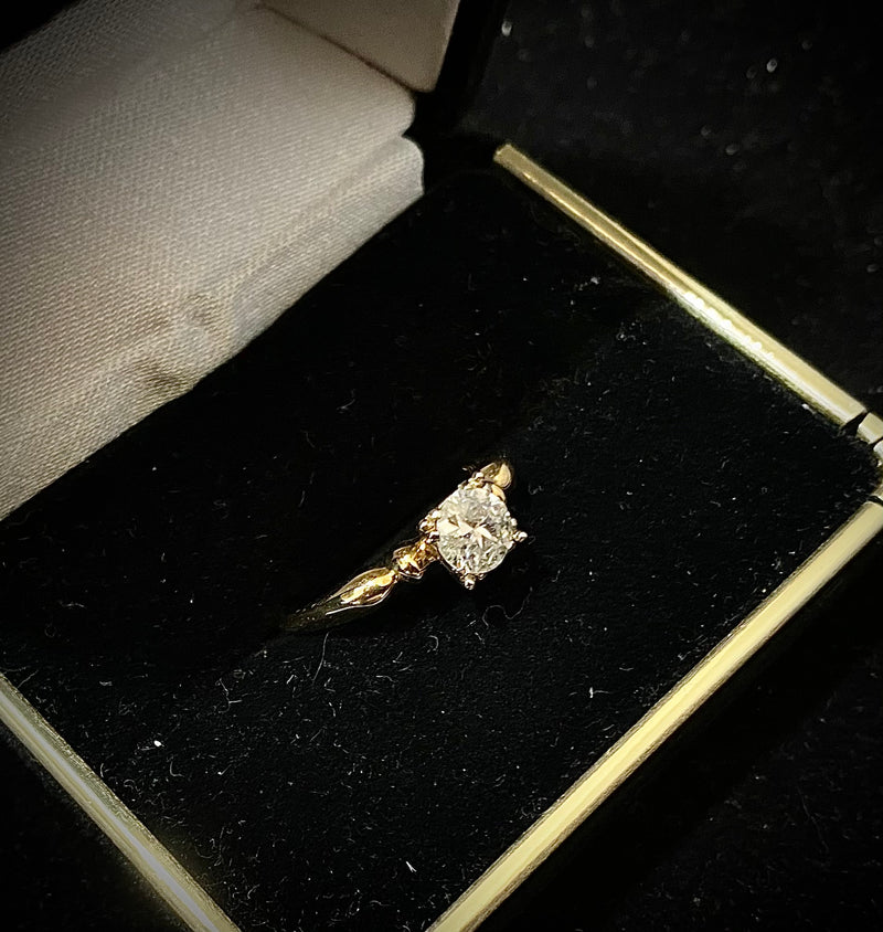 Solid Yellow Gold Diamond Solitaire Engagement Ring - $10K Appraisal Value w/ CoA! } APR57