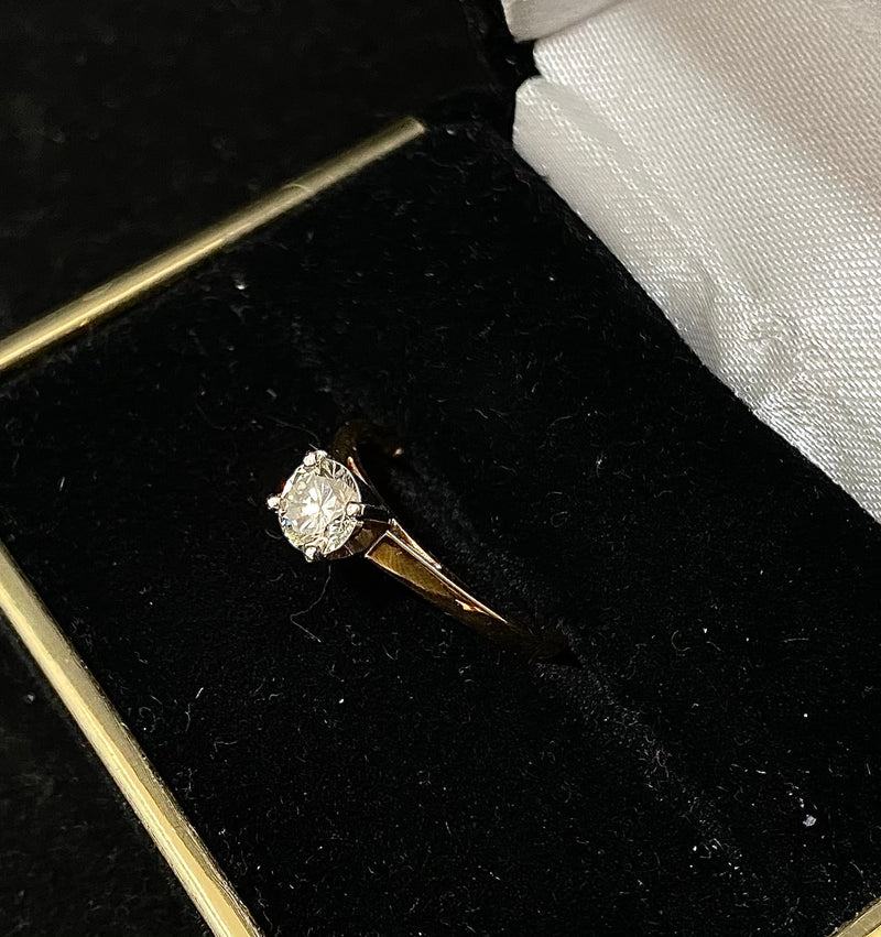 18K Yellow Gold/Platinum & Diamond Solitaire Engagement Ring - $10K Appraisal Value W/ CoA! } APR57