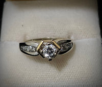 Solid White/Yellow Gold 7-Diamond Engagement Ring - $13K Appraisal Value w/ CoA! } APR57