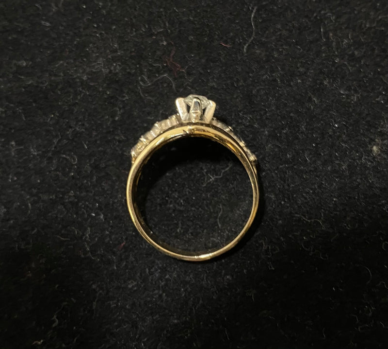 1940's Unique Designer's Solid Yellow Gold with 10 Diamonds Ring - $8K Appraisal Value w/CoA} APR57