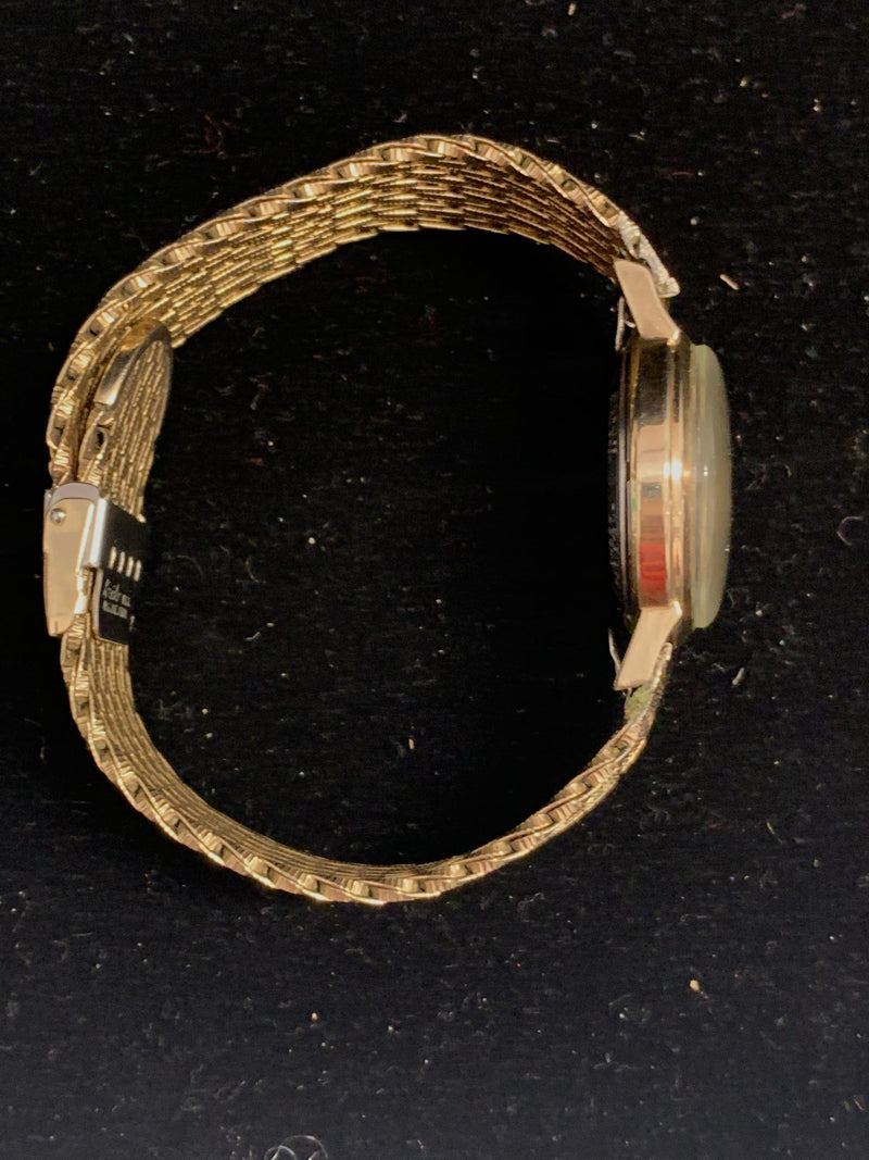 BULOVA Beautiful Vintage Self-Winding Wristwatch w/ Silver Oyster Dial - $6K APR Value w/ CoA! ✓ APR 57