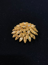 VCA Style Vintage 1940s Desgr 18KYG 16 Diamonds Floral Brooch/Pin w $15K COA!!!} APR 57
