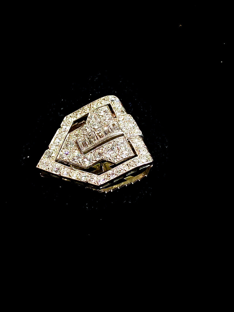 Van Cleef & Arpels WG Pentagon Clip w 55 Diamonds 6 carat w $100K COA!!!} APR 57