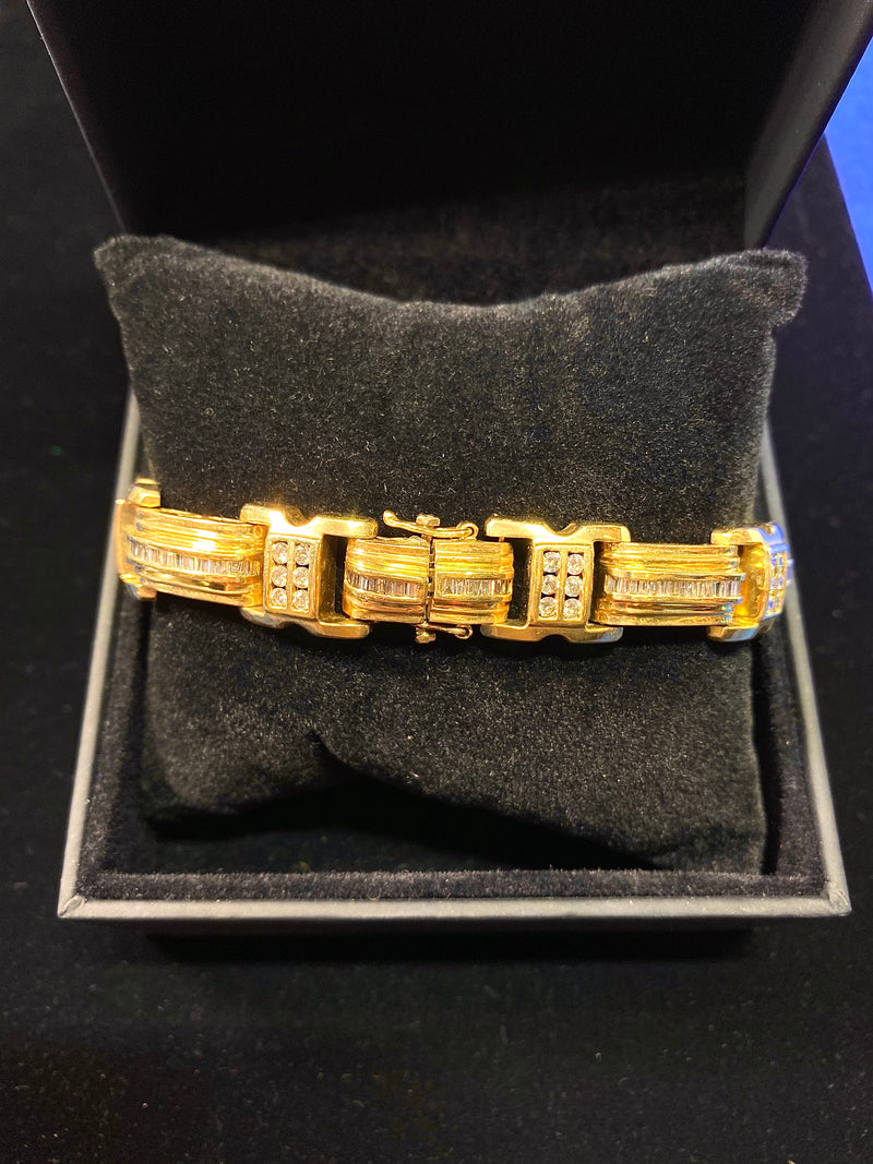 Incredible Solid Yellow Gold Men's Bracelet with 204 Diamonds! - $40K APR Value w/ CoA! APR 57