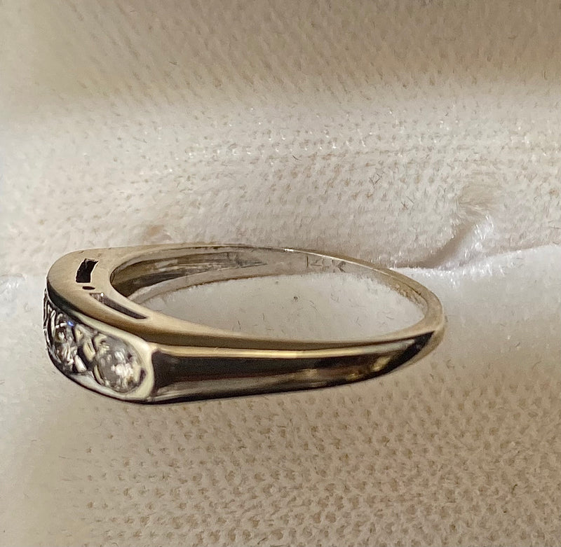 Victorian style Solid White Gold with 4 Diamonds Band Ring - $6K Appraisal Value w/CoA} APR57
