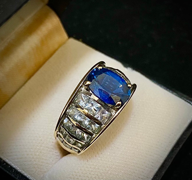 Unique Designer's Solid Yellow Gold with Sapphire and White Sapphire Band Ring - $20K Appraisal Value w/CoA} APR57