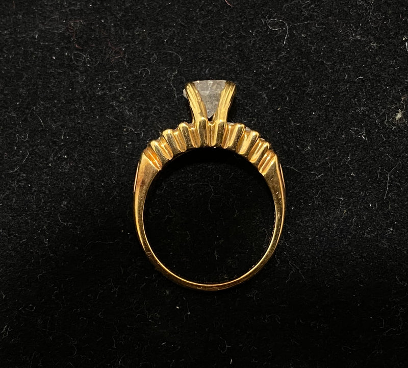 Unique Designer's 18K Yellow Gold with 13 Diamonds Ring - $20K Appraisal Value w/CoA} APR57