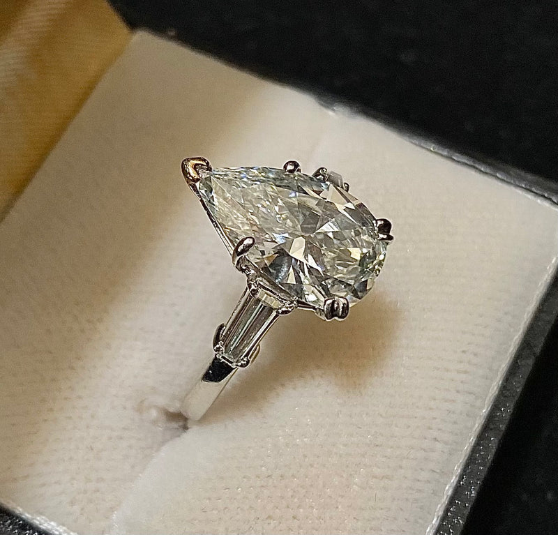 2 1/4 ctw Pear Lab Grown Diamond Engagement Ring with Tapered Baguette Side  Accents - Grownbrilliance