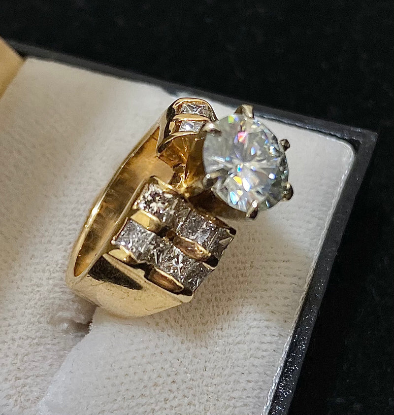 Unique Designer's Solid Yellow Gold with 6+ carats Diamond Ring - $80K Appraisal Value w/CoA} APR57
