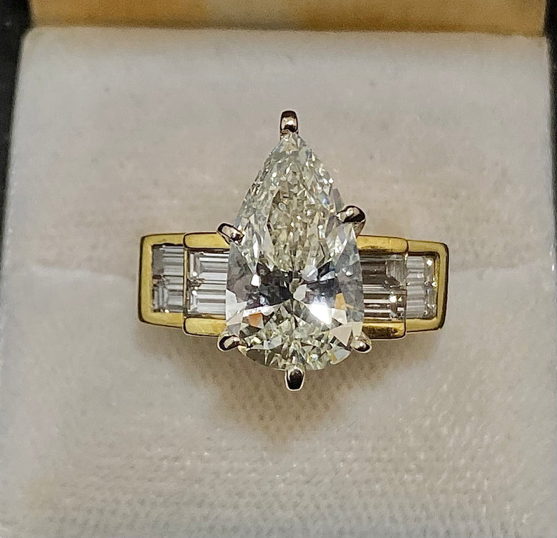 Beautiful Solid 18K Yellow Gold 7+ Ct. Diamond Ring - $200K Appraisal Value w/CoA} APR57