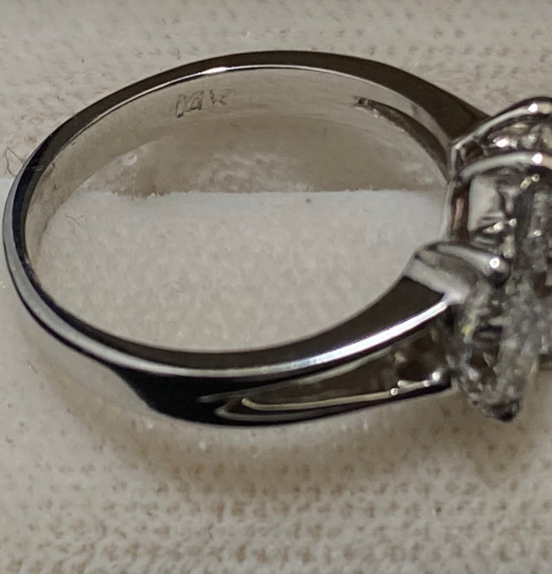 Designer SWG 3-stone Diamond Engagement Ring - $16K Appraisal Value w/CoA} APR57