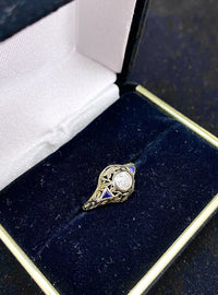 1920's Antique Design 18KWG  Diamond & Sapphire Ring - $6K Appraisal Value w/CoA} APR 57