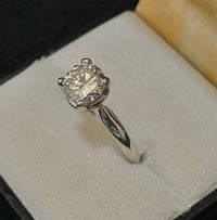 Amazing Platinum 1.50 Ct. Diamond Solitaire Engagement Ring - $40K Appraisal Value w/CoA} APR57