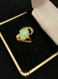 Beautiful Vintage Designer Solid Yellow Gold Jade Ring - $8K Appraisal Value w/ CoA! APR 57
