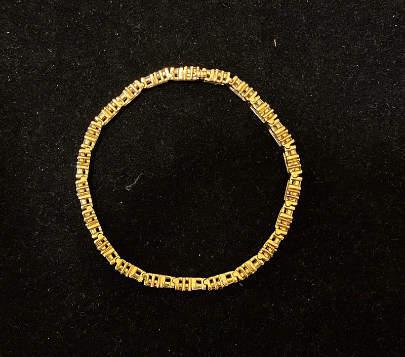 Unique Designer's Solid Yellow Gold with 154 Diamonds Tennis Bracelet - $30K Appraisal Value w/CoA} APR57