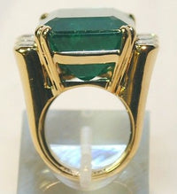 DAVID WEBB Contemporary 40-Carat Emerald & Diamond Ring in 18K Yellow & White Gold with UGL Certificate - $305K Appraisal Value! ✓ APR 57