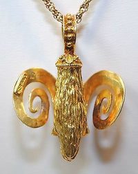 1970s Designer Ram's Head Pendant with Rubies in 18K Yellow Gold - $8K VALUE APR 57