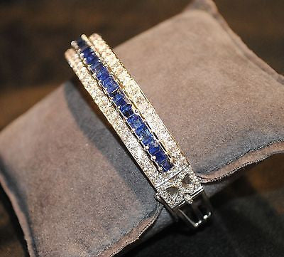 Contemporary 9 Carat Sapphire and Diamond Hinged Bangle Bracelet in 18K White Gold - $40K VALUE APR 57