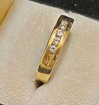 Amazing Solid Yellow Gold 5-Diamond Channel-Set Ring - $5K Appraisal Value w/CoA} APR57