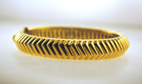TIFFANY & CO. Beatiful 18K Yellow Gold Geometric Bangle Bracelet - $30K VALUE APR 57