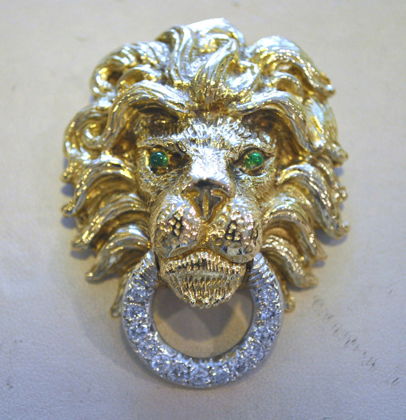 Beautiful 1960s 18K Yellow & White Gold Lion's Head Brooch/Pendant w/ Diamonds and Emeralds - $20K VALUE APR 57