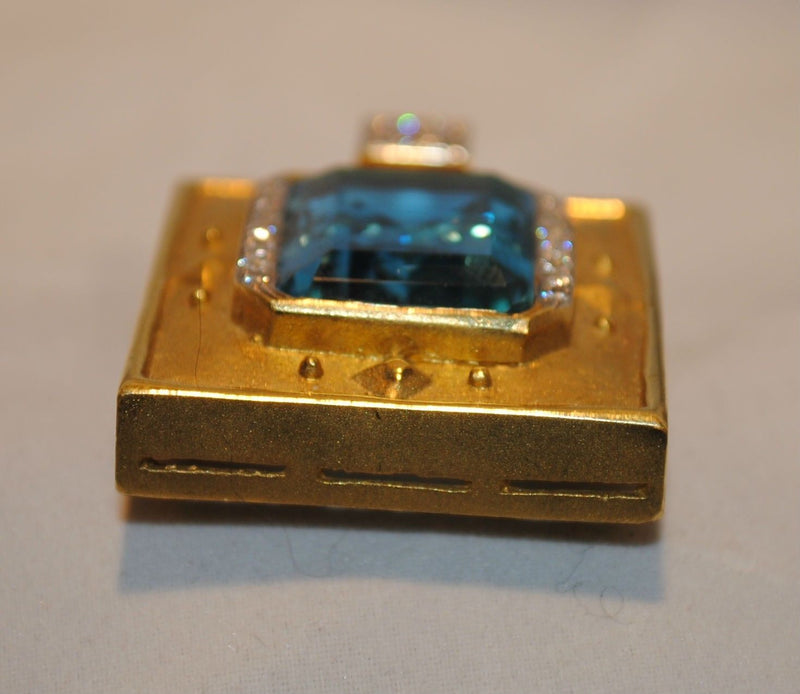 1960s Vintage Blue Topaz & Diamond Pendant/Brooch in 22K Yellow Gold - $30K VALUE APR 57